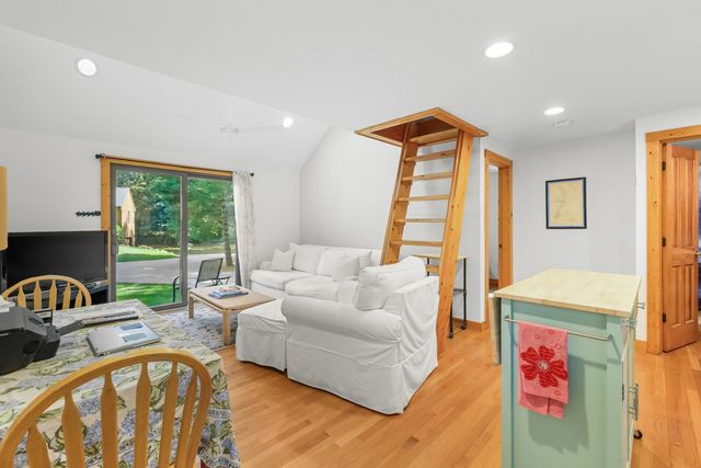 78 High Street, Barnstable, MA 02635