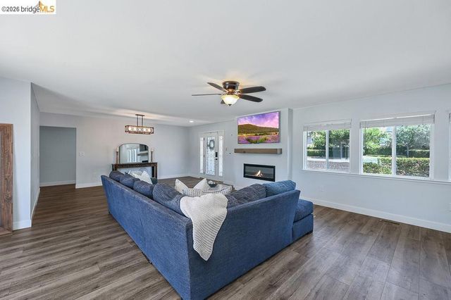 1601 Apricot Way, Brentwood, CA 94513