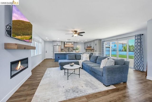 1601 Apricot Way, Brentwood, CA 94513