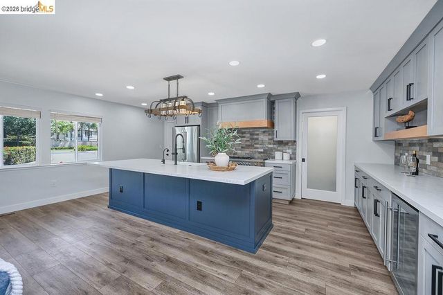 1601 Apricot Way, Brentwood, CA 94513