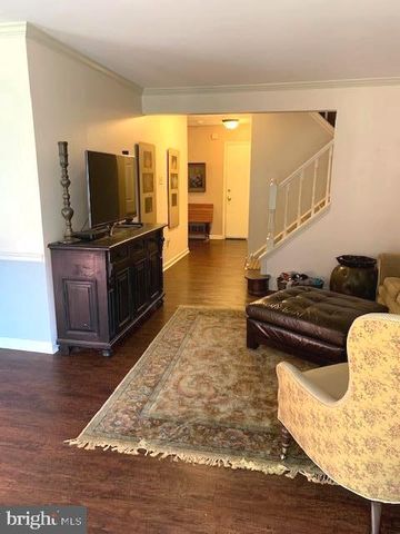 17 RANDOLPH CT, Newtown, PA 18940