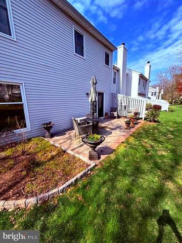 17 RANDOLPH CT, Newtown, PA 18940