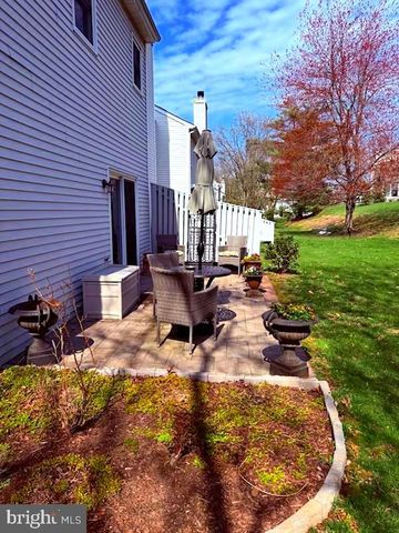 17 RANDOLPH CT, Newtown, PA 18940