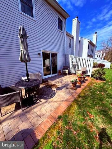 17 RANDOLPH CT, Newtown, PA 18940