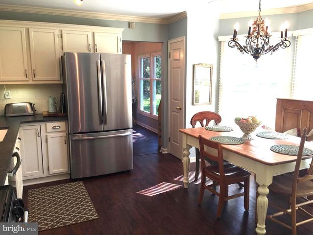 17 RANDOLPH CT, Newtown, PA 18940