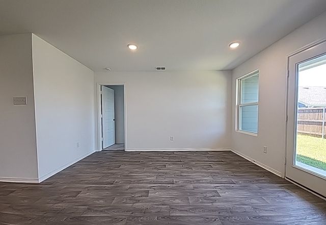 633 Quail Meadows Drive, Cleburne, TX 76031