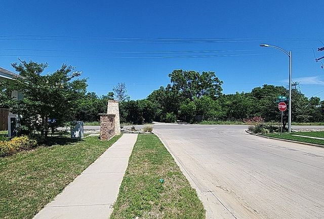 633 Quail Meadows Drive, Cleburne, TX 76031