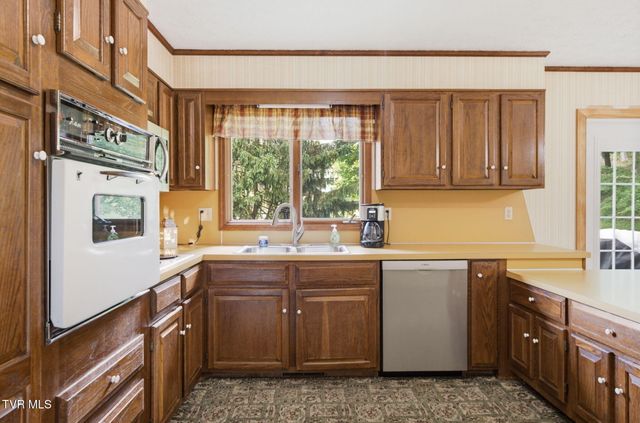 4705 June Drive, Kingsport, TN 37664