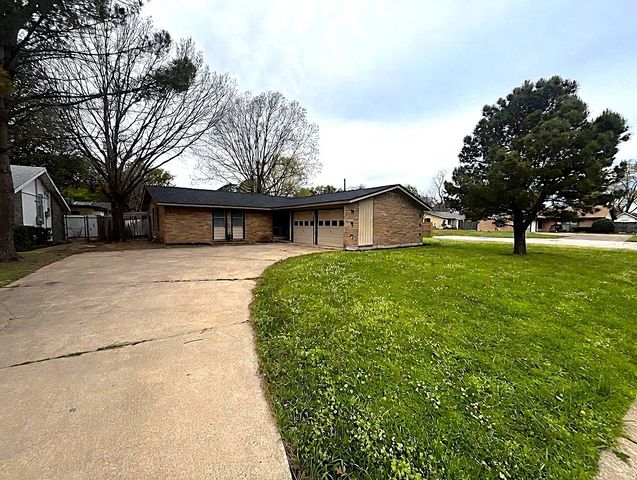 3717 Cranston Court E, Irving, TX 75062