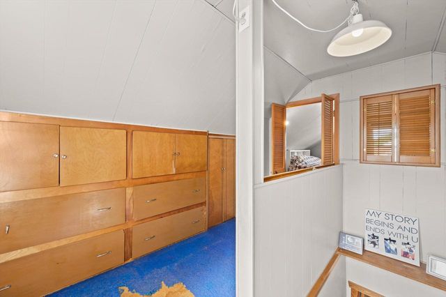 320 W Van Norman AVENUE, Milwaukee, WI 53207