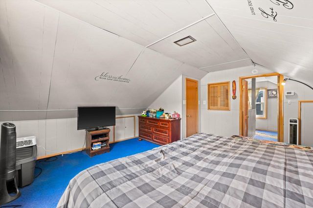 320 W Van Norman AVENUE, Milwaukee, WI 53207