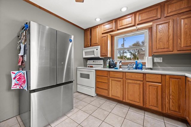 320 W Van Norman AVENUE, Milwaukee, WI 53207