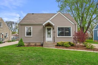 320 Van Norman AVENUE, Milwaukee, WI 53207