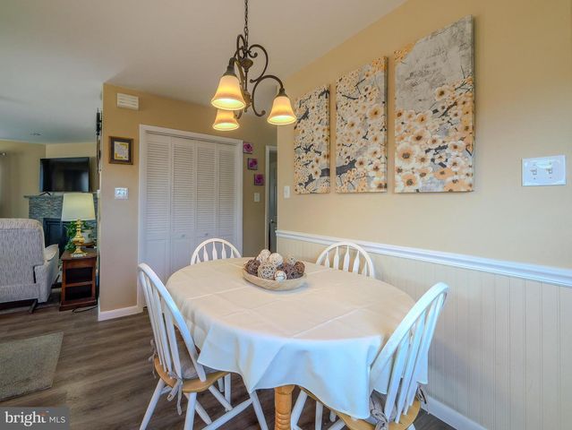 708 JAMES CIR, Swarthmore, PA 19081