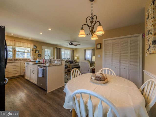 708 JAMES CIR, Swarthmore, PA 19081