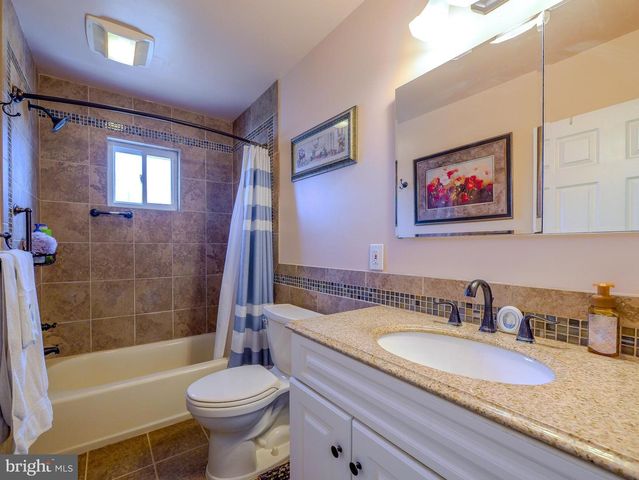 708 JAMES CIR, Swarthmore, PA 19081