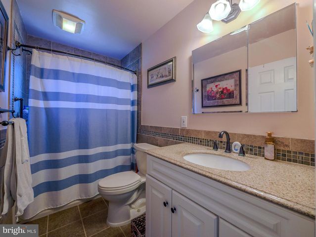 708 JAMES CIR, Swarthmore, PA 19081