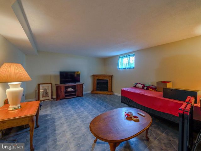 708 JAMES CIR, Swarthmore, PA 19081