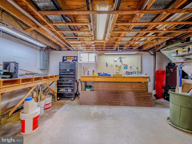 708 JAMES CIR, Swarthmore, PA 19081