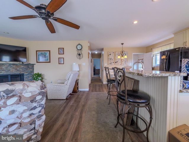 708 JAMES CIR, Swarthmore, PA 19081