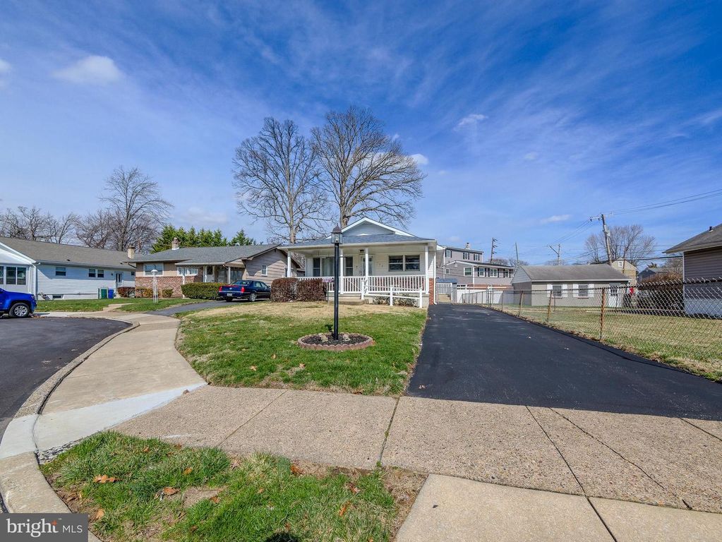 708 JAMES CIR, Swarthmore, PA 19081