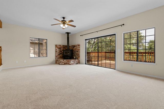11448 Madrone Ct, Auburn, CA 95602
