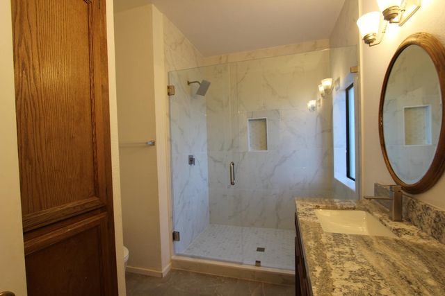 11448 Madrone Ct, Auburn, CA 95602