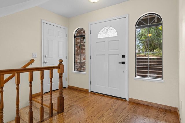 11448 Madrone Ct, Auburn, CA 95602