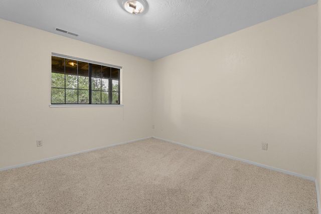 11448 Madrone Ct, Auburn, CA 95602