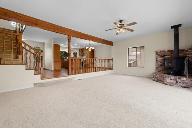 11448 Madrone Ct, Auburn, CA 95602