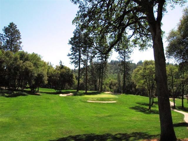 11448 Madrone Ct, Auburn, CA 95602