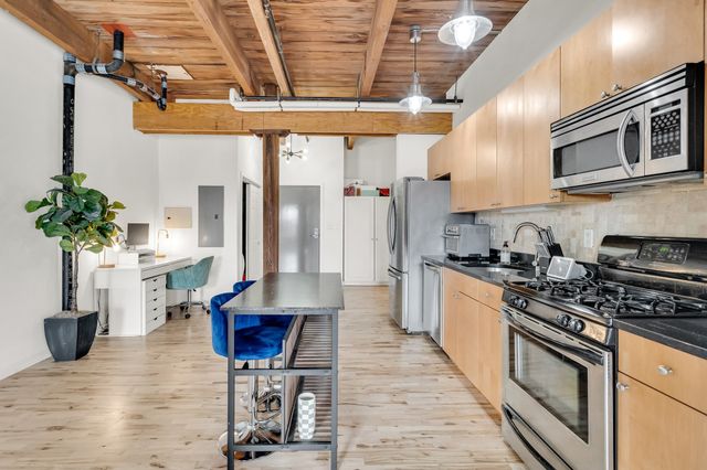 210 Broadway 304, Everett, MA 02149