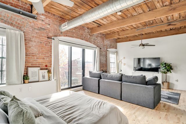 210 Broadway 304, Everett, MA 02149