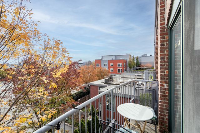 210 Broadway 304, Everett, MA 02149
