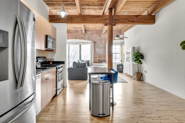 210 Broadway 304, Everett, MA 02149