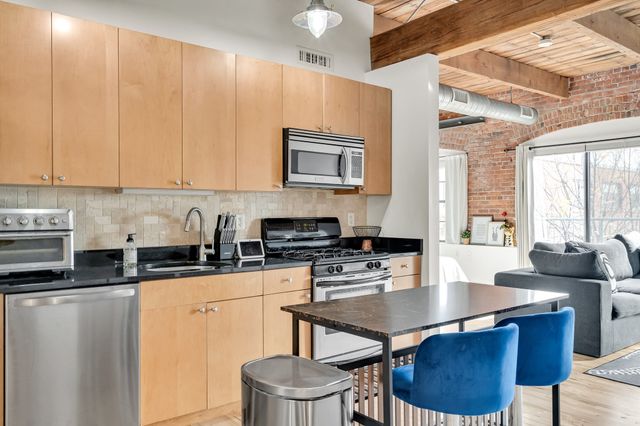 210 Broadway 304, Everett, MA 02149