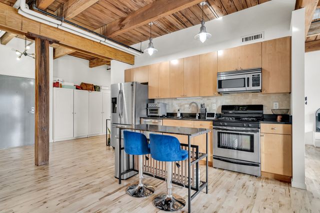 210 Broadway 304, Everett, MA 02149