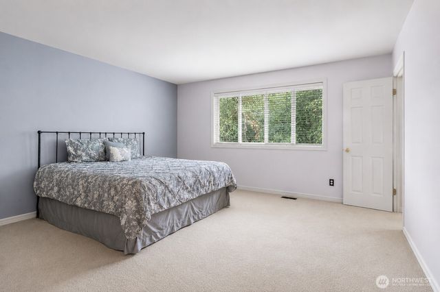 835 SW 355th Court, Federal Way, WA 98023