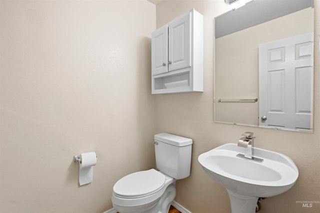 1209 Gold Creek Dr, Caldwell, ID 83607