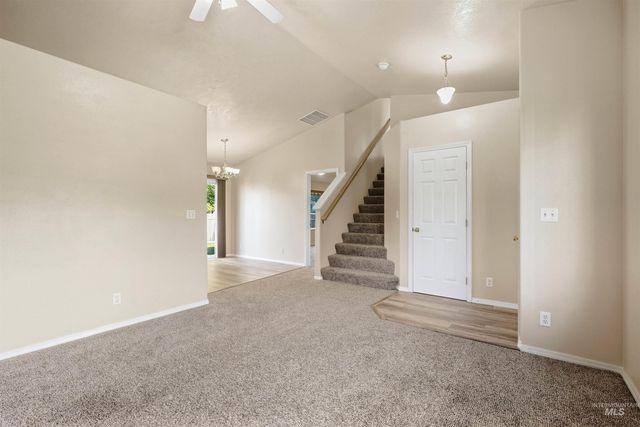 1209 Gold Creek Dr, Caldwell, ID 83607