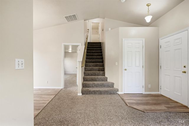 1209 Gold Creek Dr, Caldwell, ID 83607
