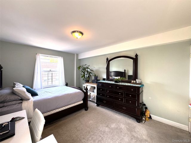 141-02 78th Road 3K, Flushing, NY 11367