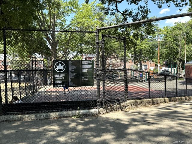 141-02 78th Road 3K, Flushing, NY 11367
