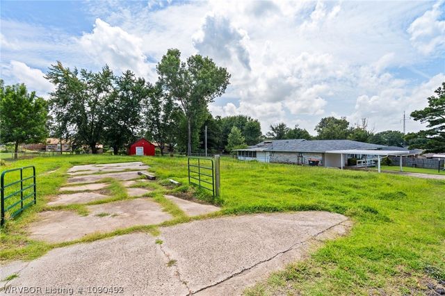 113 Ruth Drive, Arkoma, OK 74901