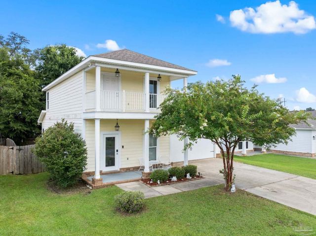 5740 Blackhorse Cir, Pensacola, FL 32526