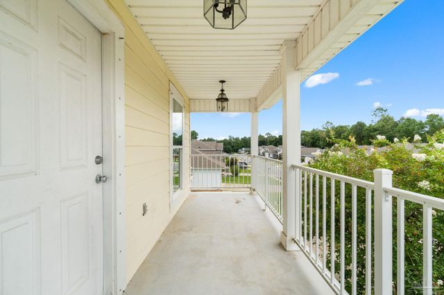 5740 Blackhorse Cir, Pensacola, FL 32526