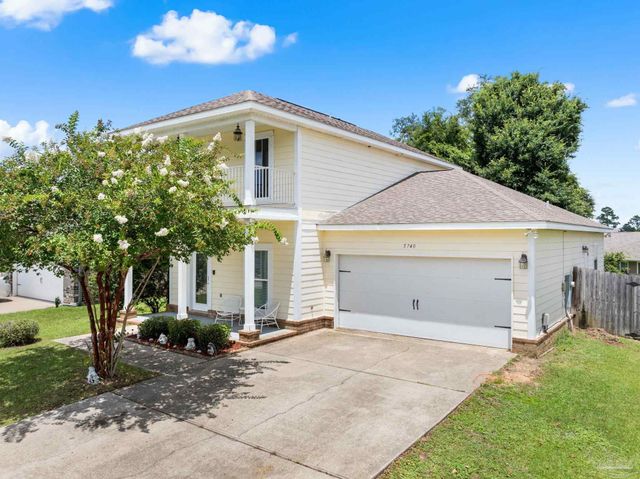 5740 Blackhorse Cir, Pensacola, FL 32526