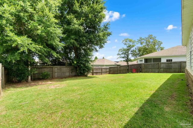 5740 Blackhorse Cir, Pensacola, FL 32526