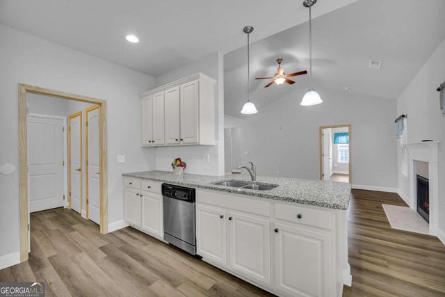 817 Hidden Hollow Circle, Commerce, GA 30529