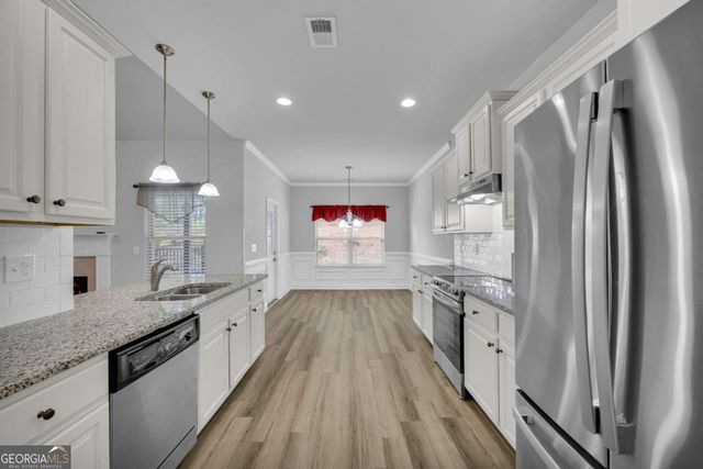 817 Hidden Hollow Circle, Commerce, GA 30529